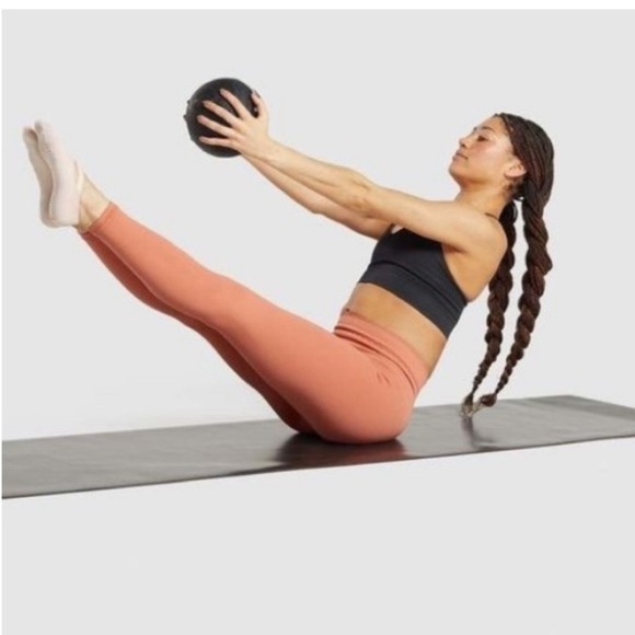 NWOT GYMSHARK studio leggings- 🍑 peach color - Picture 6 of 6